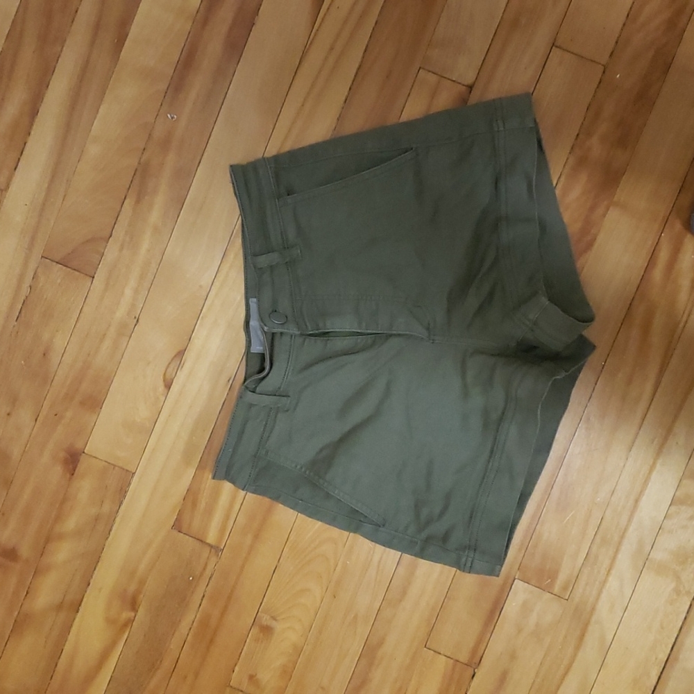 Everlane cotton twill shorts